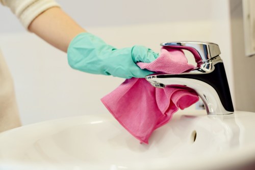 Professional end of tenancy cleaning in a Hammersmith flat