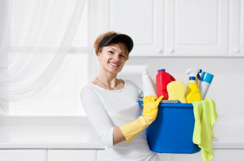 Local oven cleaning service for Hammersmith homes and rentals